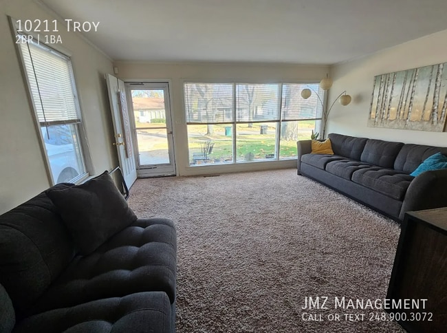 Photo - 10211 Troy-