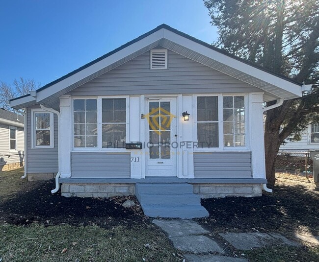 Photo - 711 W 22nd St Unit 711 W 22nd St -  2