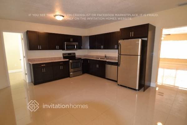 Photo - 11235 NW 61st Ave