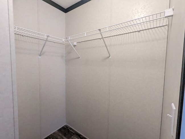 Photo - 661 Oregon St