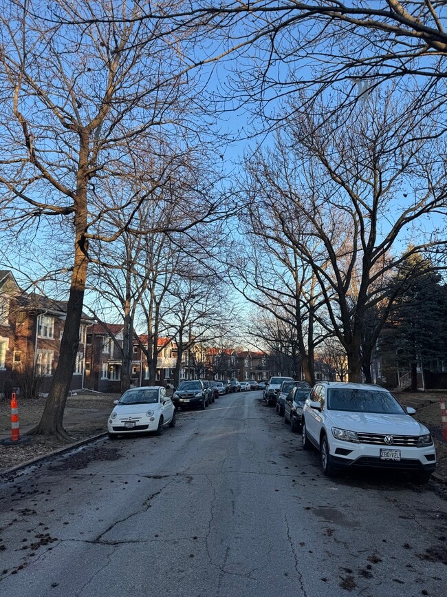 STREET VIEW - 4962 Lindenwood Ave Unit B