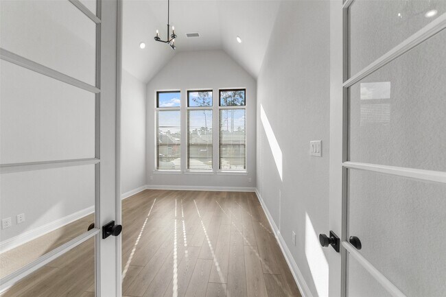 Photo - 15464 Ringbill Wy