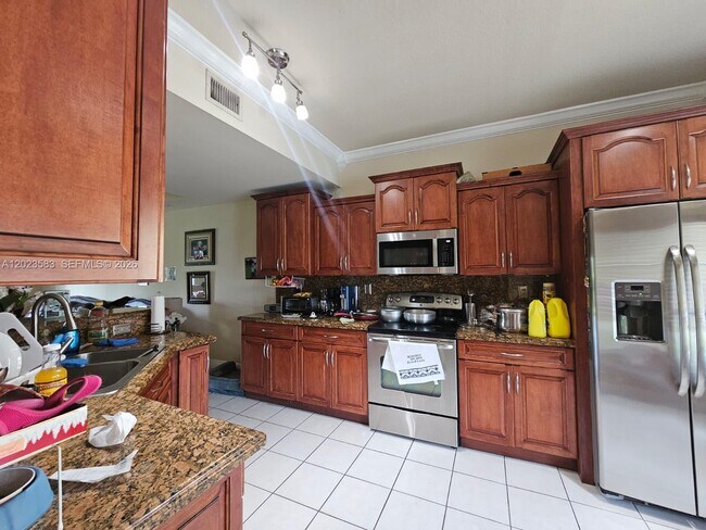 Photo - 8960 W Flagler St