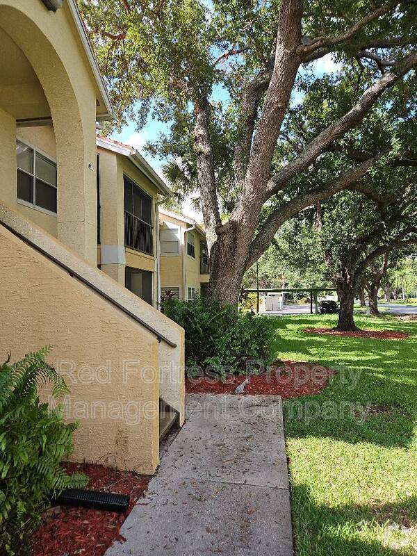 Building Photo - 12561 Equestrian Cir Unit #804 Rental