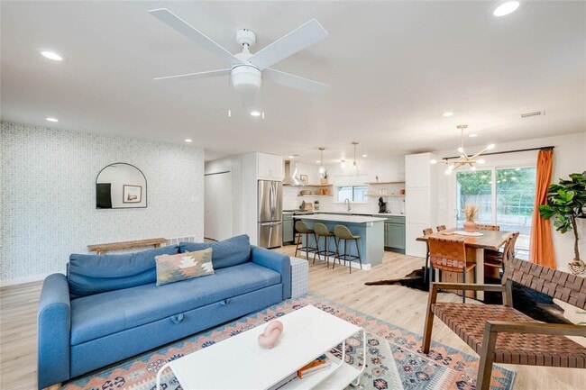 Photo - 2516 Friar Tuck Ln