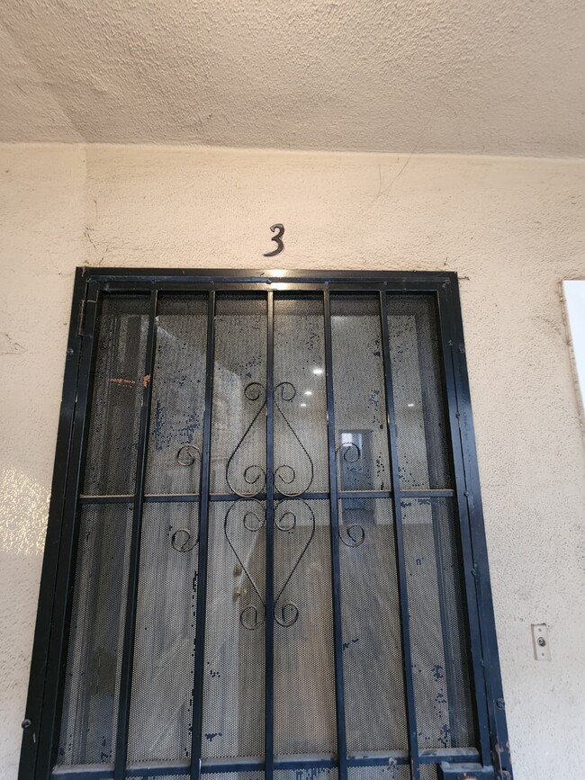 Photo - 1414 S Orange Grove Ave