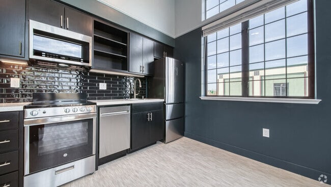 Building Photo - 2267 Springfield Dr Unit #100 Rental