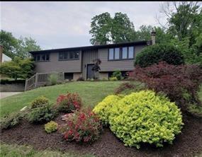 Photo - 295 Carmell Dr House