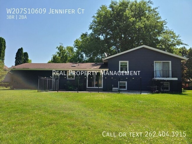 Photo - W207S10609 Jennifer Ct