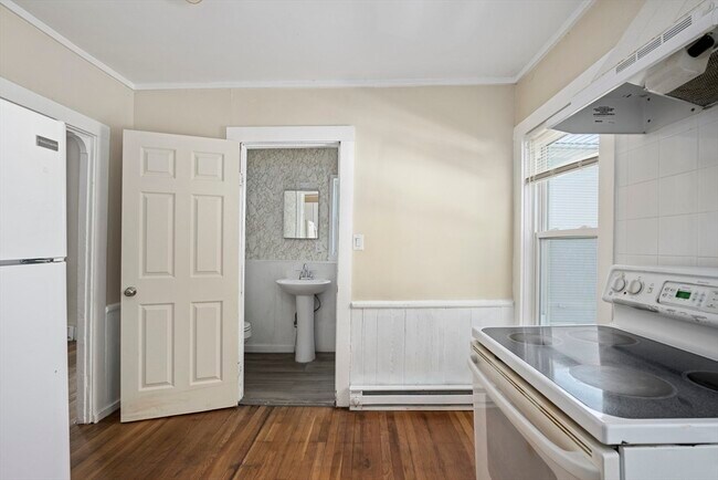 Photo - 70 North St Unit A