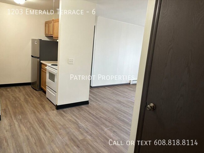 Photo - 1203 Emerald Terrace Unidad 6