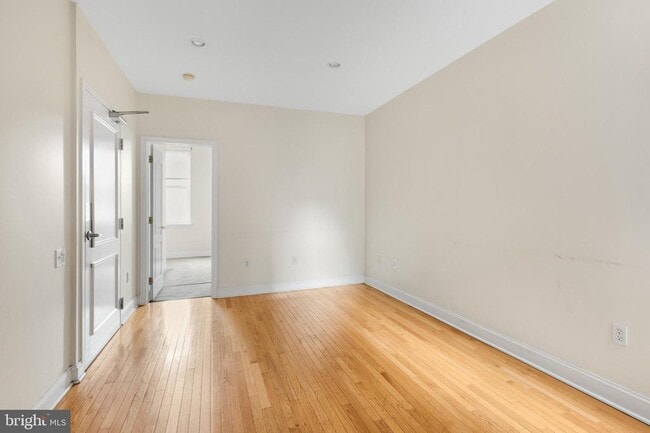 Photo - 4215 Ridge Ave Unit 2