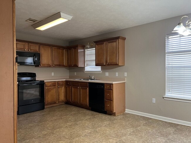 Photo - 1770 Angeline Dr