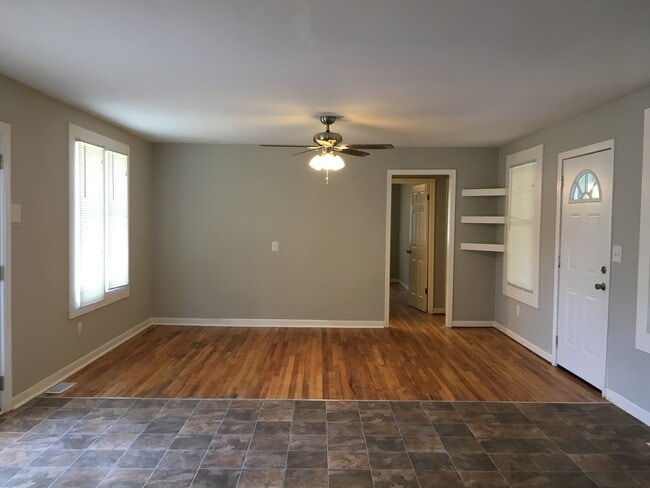 Photo - Adorable 3 Bedroom, 2 Bath Ranch  Near Don...