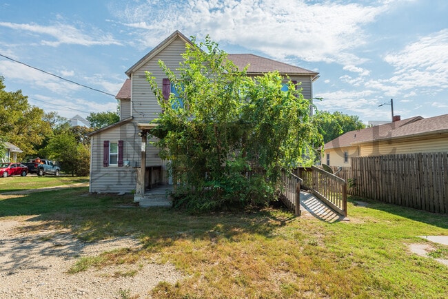 Photo - 421 N Meridian Ave