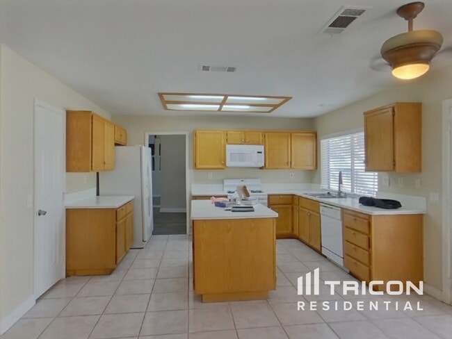 Photo - 1584 Bright View Dr