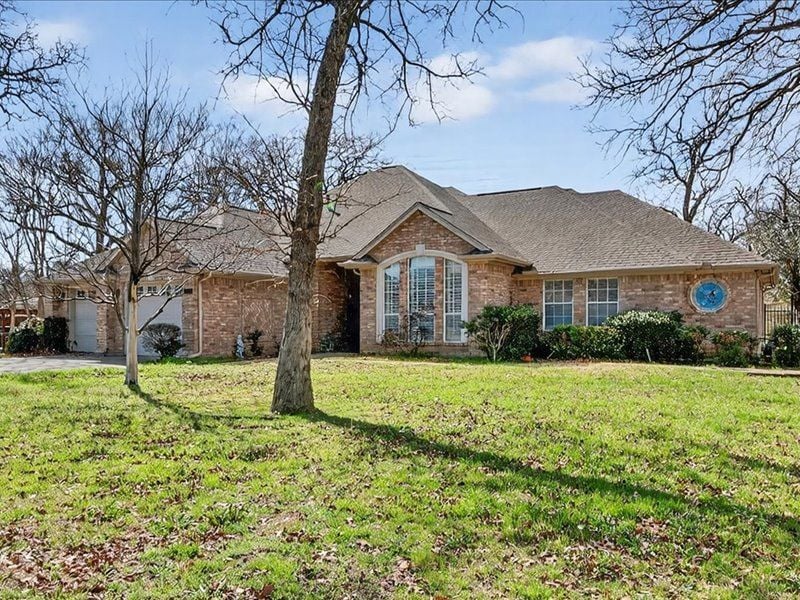 Photo - 1704 S Bowen Rd