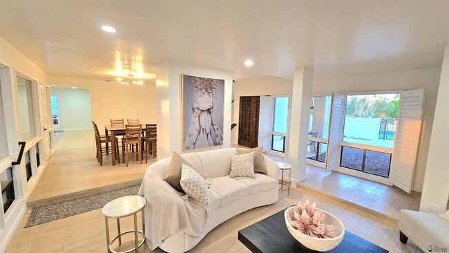 Photo - 2008 S 14th Ave