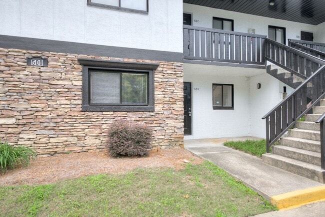 Photo - 503 Windsong Cir