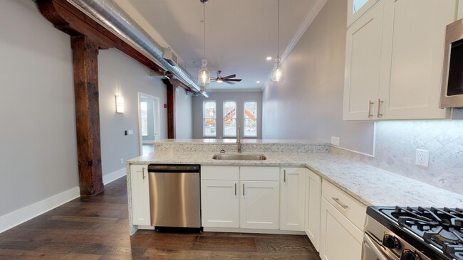 Photo - 123 E Willow St Unit 301