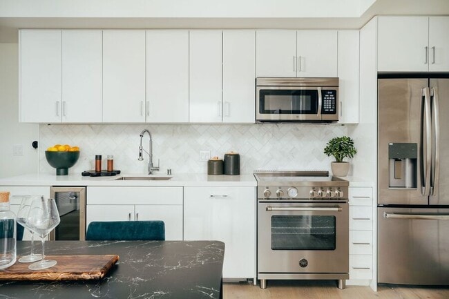 Photo - 345 8th St Unit 405