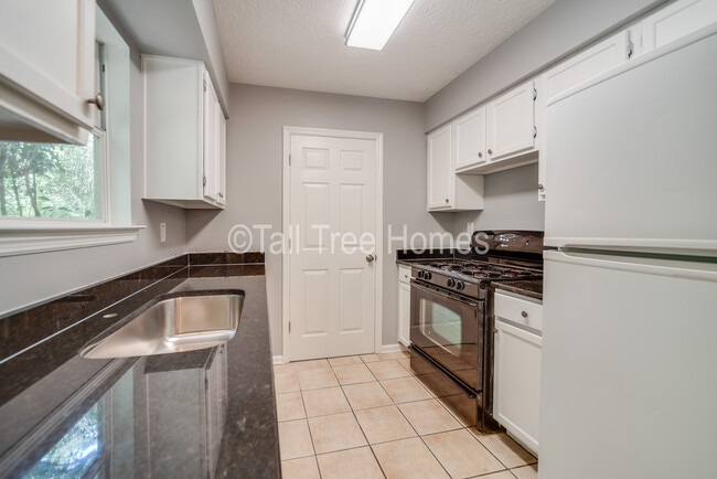 Photo - 15 Peachtree Way