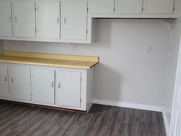 Photo - 3355 Glenwood