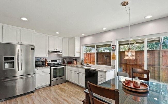 Photo - 13842 Midgrove Ct