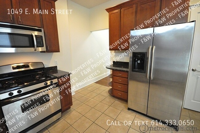 Building Photo - 1049 E Main St Rental