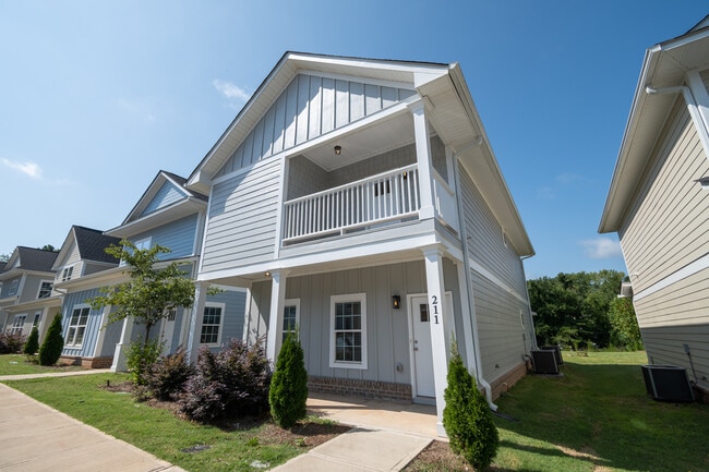 Photo - 90 Woodsong Ave