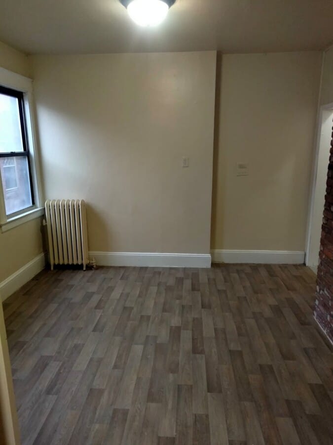 Photo - 409-411-411 Wethersfield Ave