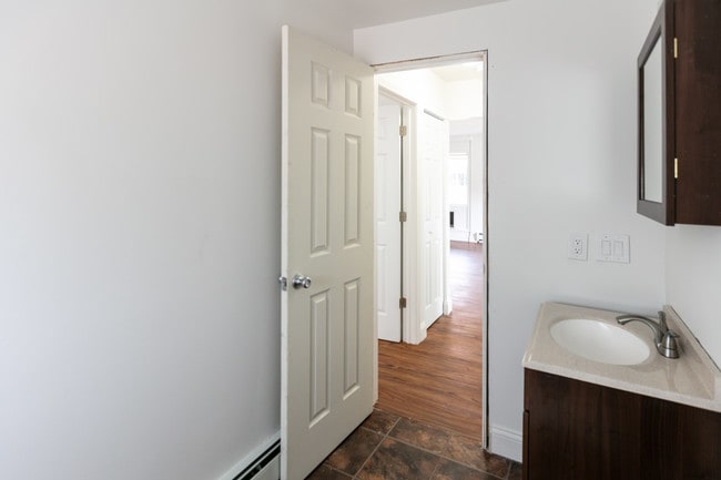 Photo - Parker House Apartments