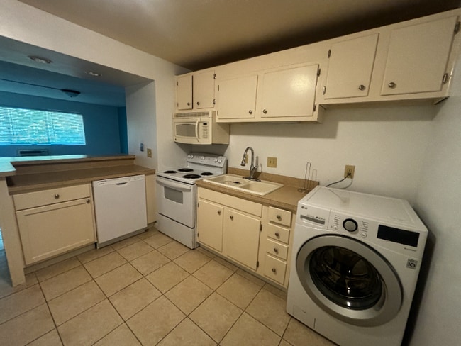 Photo - 756 W Kilgore Rd Unidad 304