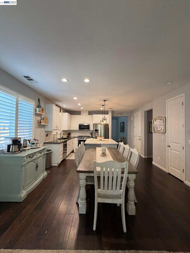 Photo - 684 Brazelton Cir