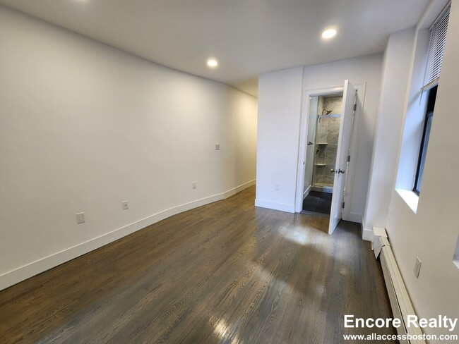 Photo - 40 Joy St Unit 8