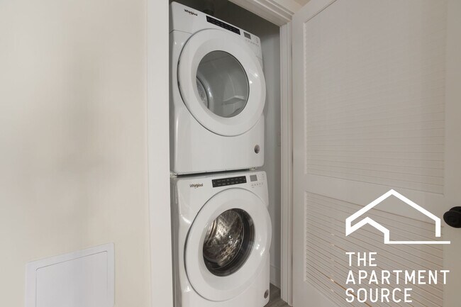 Photo - 1402 W Belden Ave Unit 2