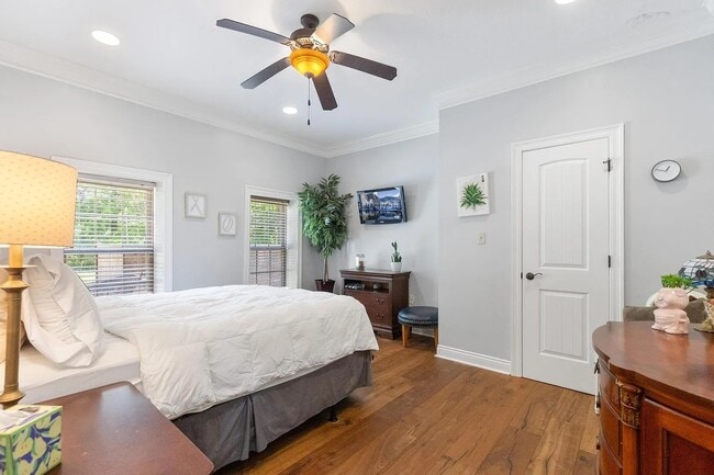 Photo - 104 Heartwood Pt