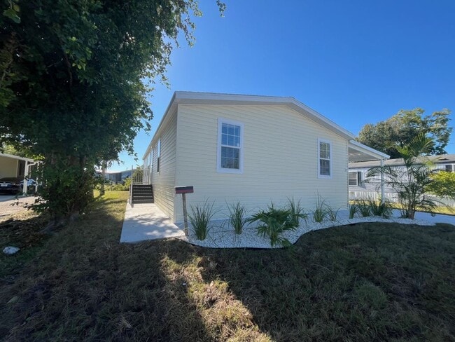 3 Eland Dr