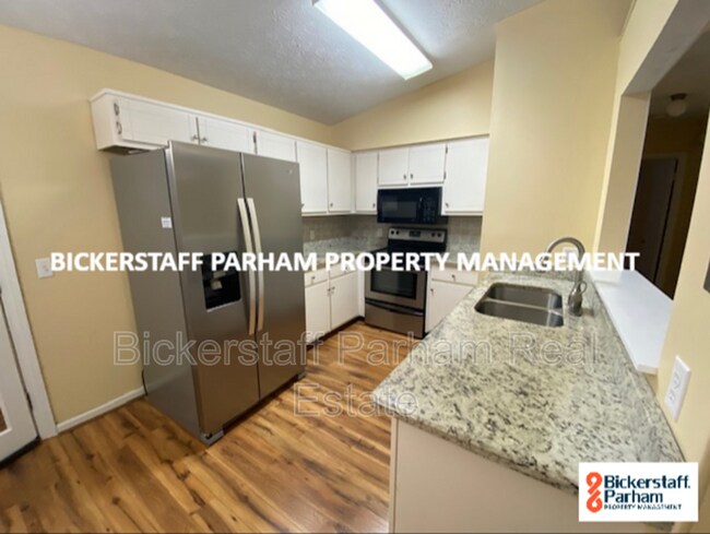 6319 Milgen Rd Unit 4