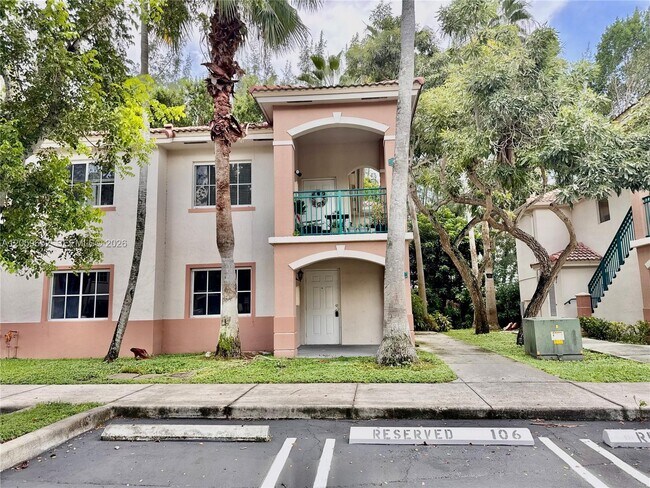 Building Photo - 1250 SE 31st Ct Unit 106-33