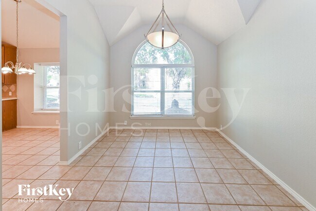 Photo - 3302 Thorpeshire Ct