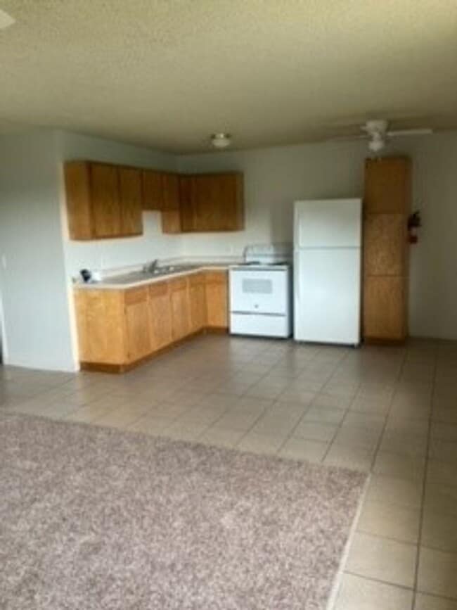 Photo - 3 Bedroom, Single-story Townhomes for rent... Unit 405 Plaza Heights B
