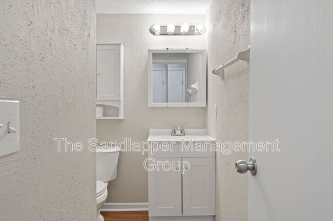 Photo - 28 Crosscreek Dr