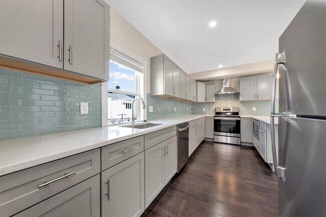 Photo - 43 Wright Ave Unit 2