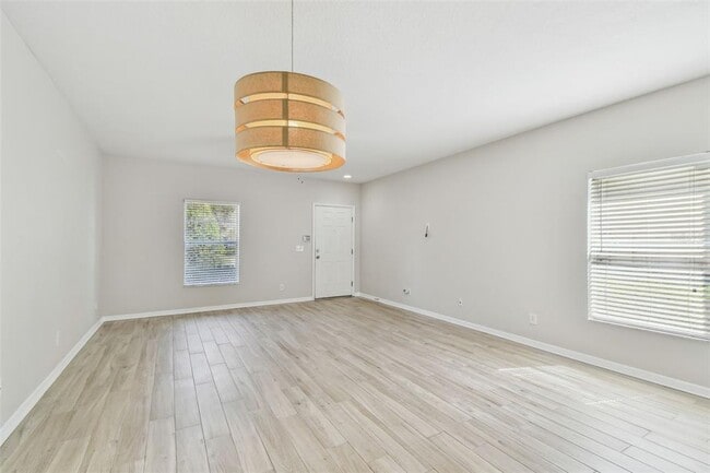 Photo - 16227 Swan View Cir