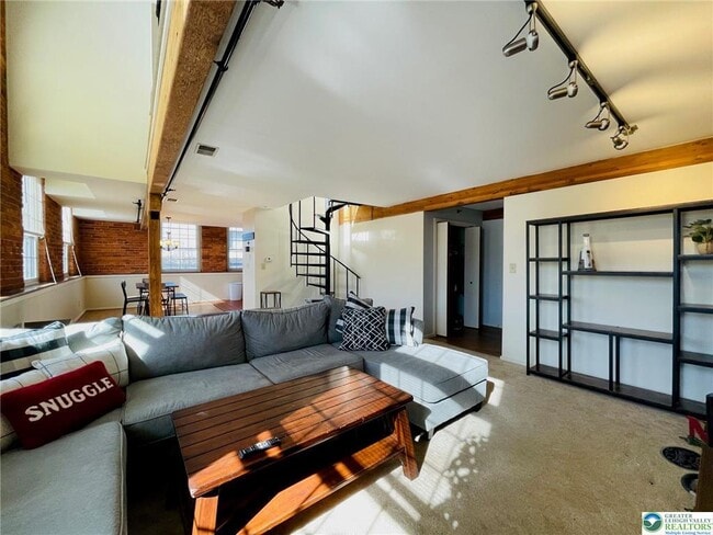 Photo - 101 W Race St Unit 201