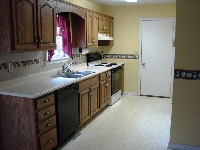 Photo - 110 Brendenwood Ct