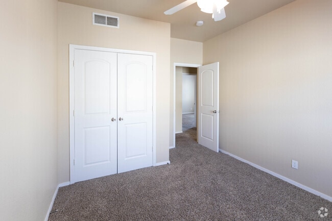 3BR 2BA - 1,066 Sf