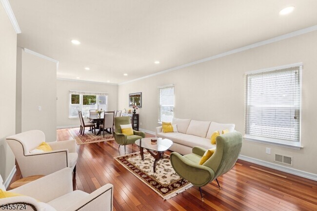 3 Delaney Ct