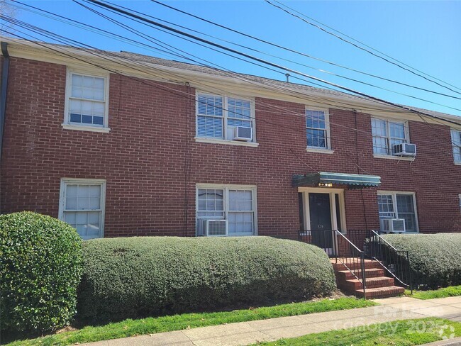 Building Photo - 519 Willoughby St Unit 4 Rental